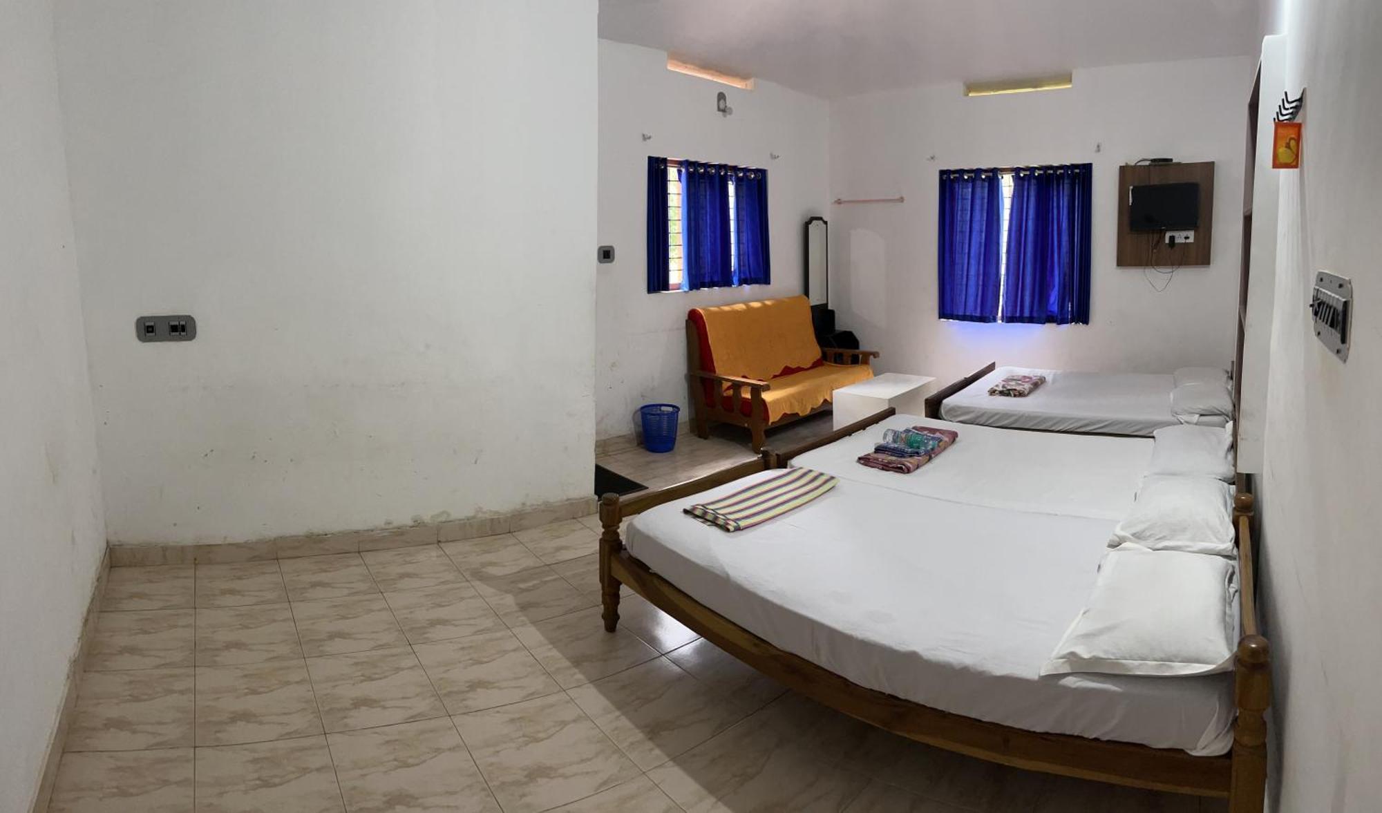 Dakshinakasi Guest House Thirunelly ภายนอก รูปภาพ